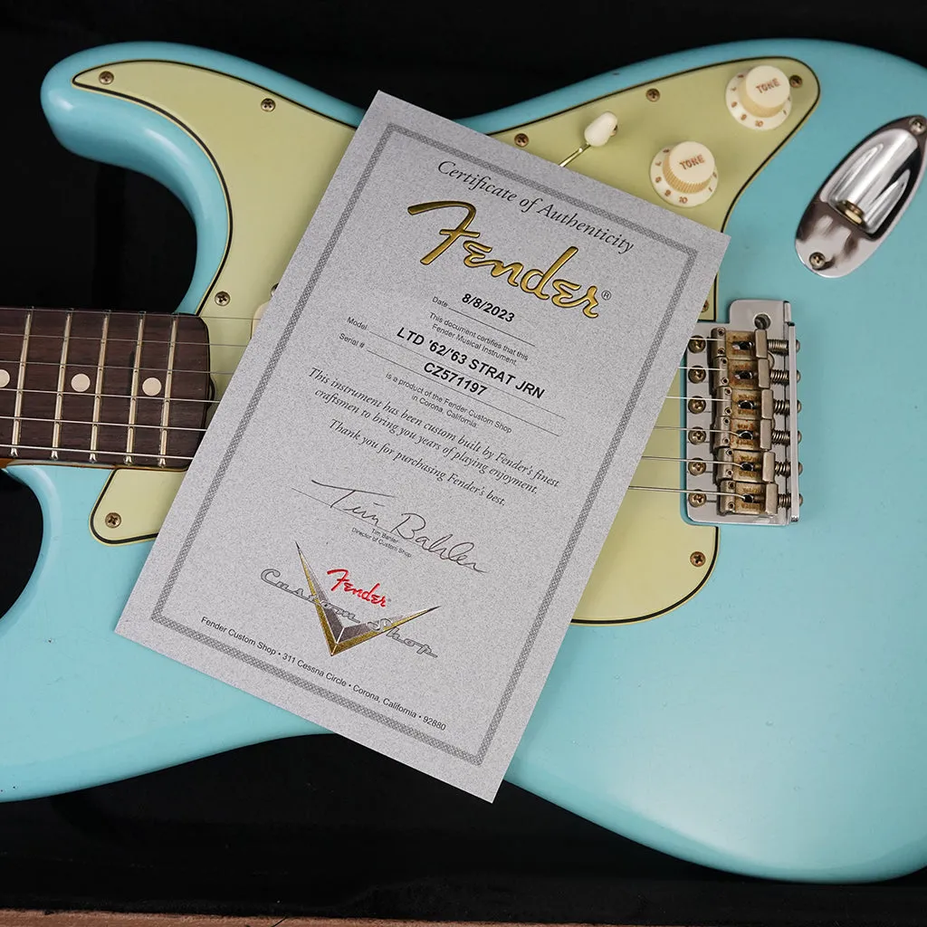 Fender Custom Shop '62/'63 Stratocaster Journeyman Relic - Aged Daphne Blue