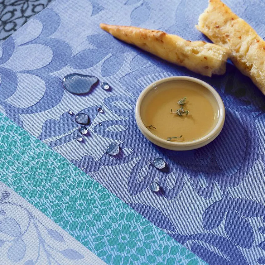 Le Jacquard Franais | Provence Coated Tablecloth